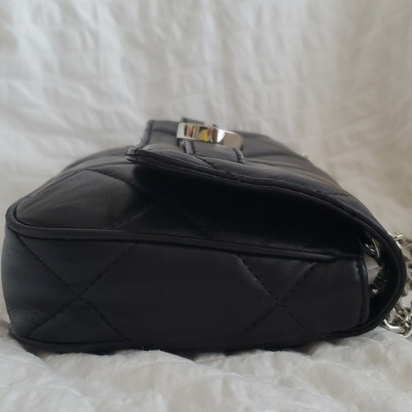 MK Michael Kors Hamilton Leather Clutch Handbag - Picture 6 of 16